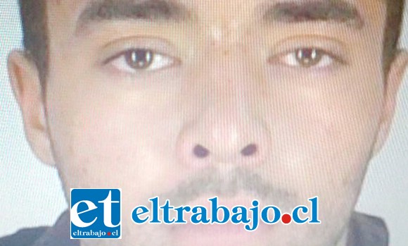 El condenado Cristofer Calderón Herrera fue sentenciado a tres años y un día de cárcel por el delito de porte de arma hechiza.