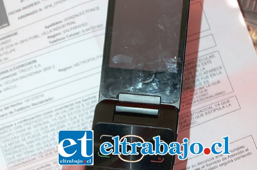 ¿VENDEDORA CON VISTA DE RAYOS X? Sin ser nosotros expertos y tras una revisión externa al aparato, evidentemente éste no muestra signos visibles de golpes.