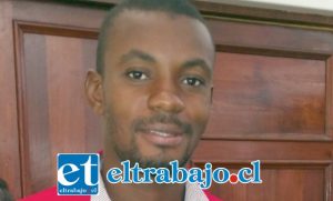 Jean Baguidy Henry, periodista haitiano residente en San Felipe.