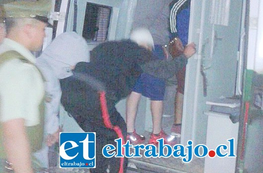 Los cinco sujetos fueron detenidos por Carabineros para luego ser formalizados en el Tribunal de San Felipe, quedando todos privados de libertad.
