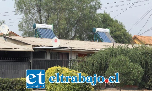 Los vecinos que ya tienen instalados los paneles, han podido acceder al agua caliente en toda la red de agua con la que cuenta su vivienda, sistema que se ve favorecido por las condiciones climáticas que es posible observar en esta zona.