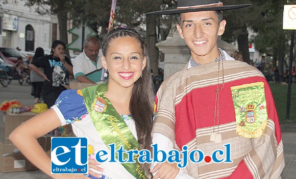 Génesis Bórquez y Daniel González se quedaron con el título de Campeones Nacionales del ‘Jóvenes de Aconcagua’. Se trata de una joven pareja que viene desde hace años trabajando juntos en esta pasión que llevan por dentro. Génesis Bórquez y Daniel González se quedaron con el título de Campeones Nacionales del ‘Jóvenes de Aconcagua’. Se trata de una joven pareja que viene desde hace años trabajando juntos en esta pasión que llevan por dentro.