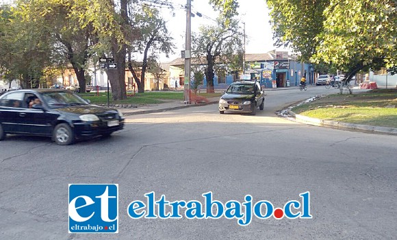 Navarro con OHiggins habilitado en dirección norte-sur y virando hacia avenida Maipú.