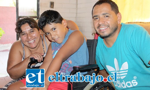 SIGAMOS DONANDO.- Los interesados en unirse a esta campaña solidaria para ayudar a Nicolás, pueden depositar en la Cuenta Rut. de Roberto Collao Valencia Nº 12.401.174-4, también pueden llamar al 94709 1195. SIGAMOS DONANDO.- Los interesados en unirse a esta campaña solidaria para ayudar a Nicolás, pueden depositar en la Cuenta Rut. de Roberto Collao Valencia Nº 12.401.174-4, también pueden llamar al 94709 1195.