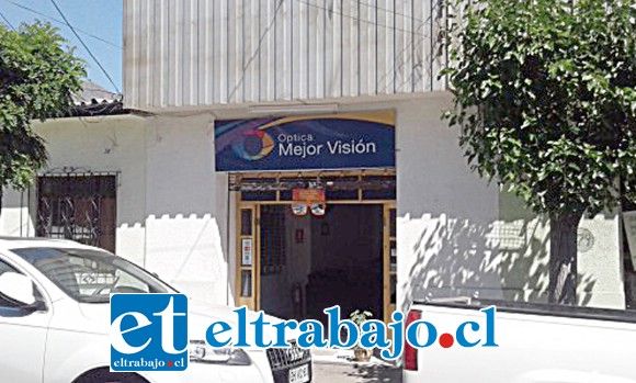 La óptica ‘Mejor Visión’ se ubica en Traslaviña y al momento del robo llevaba poco más de un mes funcionando.