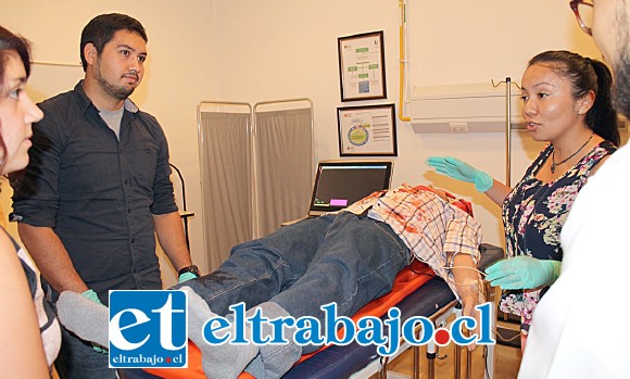 En forma teórica y práctica, enfermeros y médicos vieron los principales cuadros clínicos que pueden recibir en cualquier unidad de emergencia.