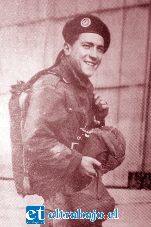 UN HOMBRE DE ALTURA.- Así lucía Maurice a sus 20 años, cuando formaba parte de la Elite de paracaidistas de la Fuerza Aérea de Francia.