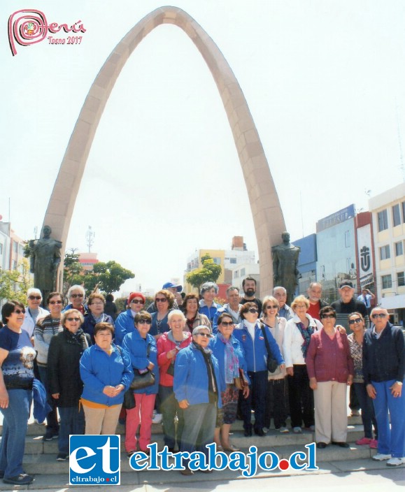 INTERNACIONALES.- Ya en Tacna, estos sanfelipeños disfrutaron de la ciudad y también alegraron a los peruanos.
