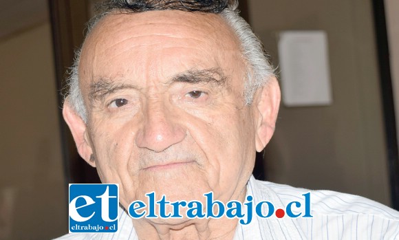Relacionador público del coro, don Elías Tapia Guerrero.