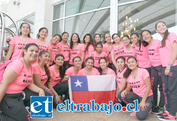 Todas las integrantes de la Academia Media Punta.