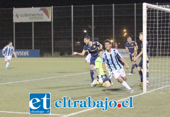 Félix Cortes saltó desde la banca para convertirse en el héroe de la noche al marcar la igualdad cuando el duelo concluía. (Foto gentileza: Jaime Gómez)