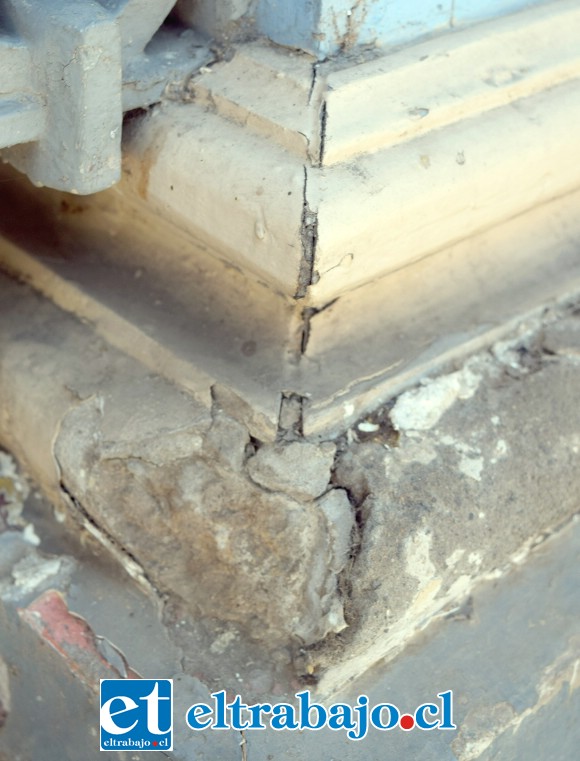 PERO ESTO CAMBIARÁ.- El cemento y pintura, así como la madera, ya no aguantan más.