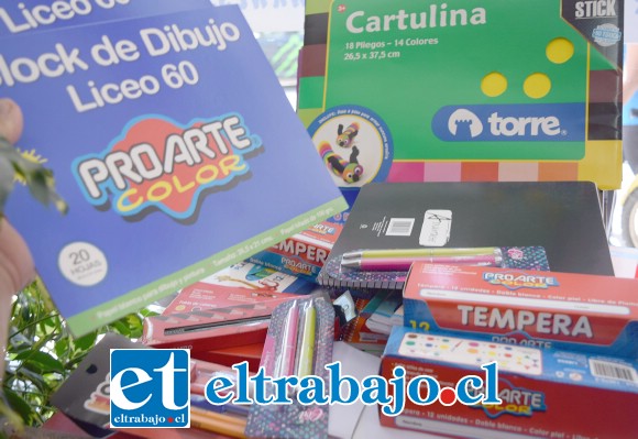 Estos son parte de los pocos pero valiosos donativos que ya han llegado a Carnes KAR, mismos que serán entregados a esta familia el próximo miércoles.