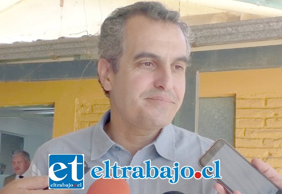Eduardo Gallardo, Director de la Escuela Carolina Ocampo de Bellavista.