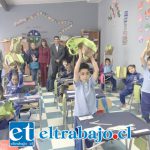 Alumnos de primero básico de escuela Buen Pastor recibieron calzado escolar Alumnos de primero básico de escuela Buen Pastor recibieron calzado escolar
