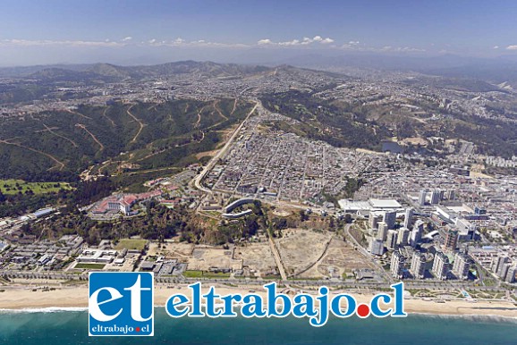 En estos terrenos de propiedad de la misma empresa ILS, en Viña del Mar, serán tratadas las polémicas arenas, en el mismo lugar de origen.