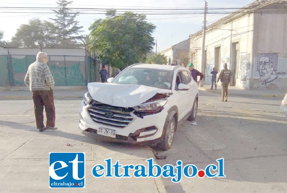 La violencia del impacto fue de tal magnitud que llegó a disparar los airbags frontales de la Suv Hyundai involucrada en el accidente.