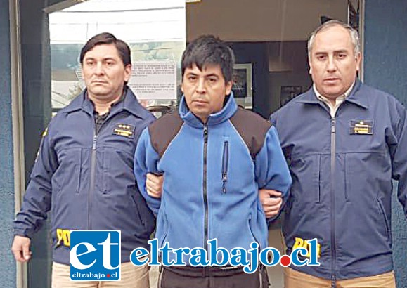El imputado fue detenido por la PDI por almacenamiento de pornografía infantil.
