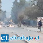 Encienden barricadas y cortan tránsito en Maipú con Prat y frente a la Upla Encienden barricadas y cortan tránsito en Maipú con Prat y frente a la Upla
