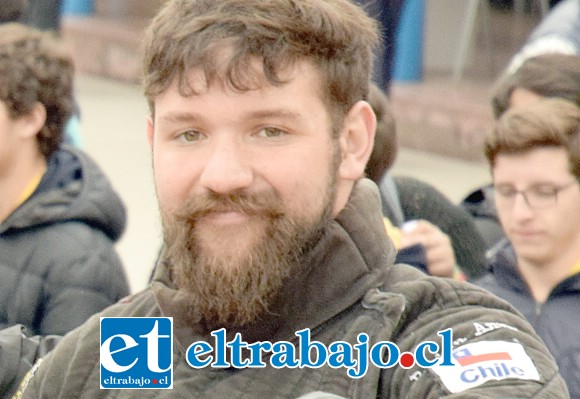 Tomás Suazo, instructor de esgrima de la Sociedad de Esgrima Histórica de Aconcagua.