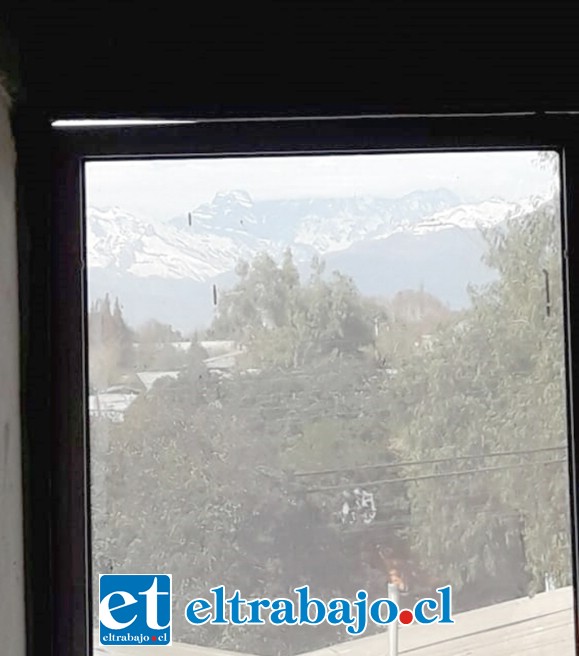 Acá apreciamos la abertura que hay en la ventana.