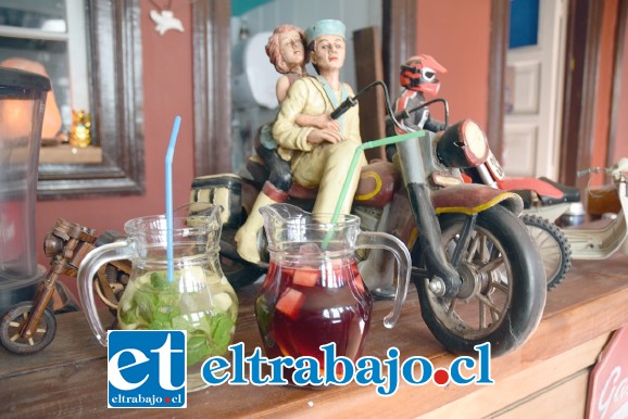 DE INFARTO.- Ricas sangrías y tragos exclusivos para los más exigentes, motocicletas de colección y muchas sorpresas más.