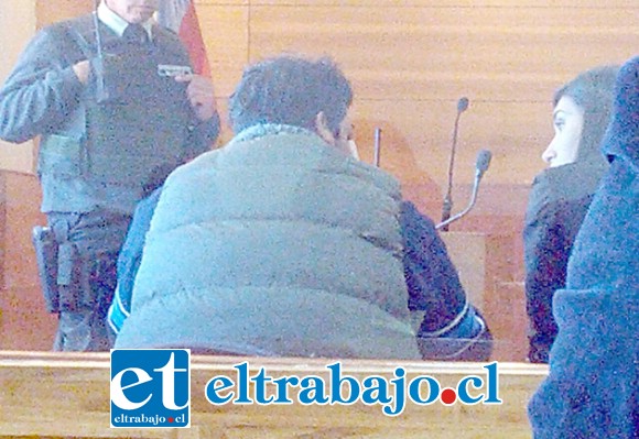 El chacal que reventó un ojo a la perrita a palos, solo deberá cancelar 100 mil pesos, en circunstancias que la recuperación del indefenso animal ha demandado sobre 500 mil.