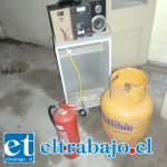 Carabineros encontró estas especies apiladas por el sujeto que fue detenido en el lugar de los hechos en calle Traslaviña Nº 172 de San Felipe.