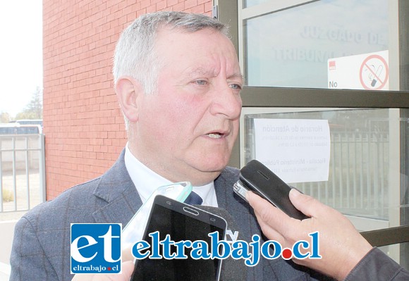El alcalde Luis Pradenas presentó la querella la mañana de ayer, con el objetivo de determinar responsabilidades y que se apliquen las sanciones establecidas en la ley.