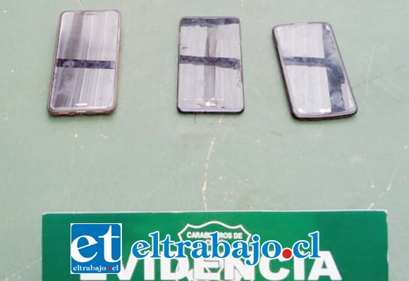 Carabineros de la Subcomisaría de Llay Llay recuperó los teléfonos celulares de los menores víctimas de robo.