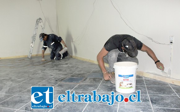Los trabajos que se están efectuando en el CCP de San Felipe son realizados por el CET de Putaendo, cuyos usuarios son capacitados constantemente.
