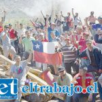LO QUE VIENE.- Los casi 700 empleados que desde hoy hace diez días no están laborando, continúan firmes en su postura. Aseguran que si deben enfrentarse a Fuerzas Especiales, lo harán.