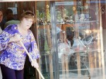 Gracias a la valiente acción de doña Marta Pimentel, madre del Gerente de Joyería Ónix, el antisocial perdió el control de la escena, al haber activado la alarma del local comercial.