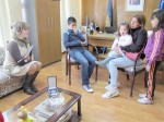 Michel junto a su familia llegaron hasta la oficina de la Gobernadora Patricia Boffa para recibir la pensión de gracia que le fue otorgada por el Gobierno.