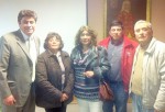Los dirigentes Silvia Meneses Palma, Nora López Gallardo y Carlos Castro Norambuena, acompañados por el Abogado Asesor de de la Asociación, Mauricio Mass Santibáñez y el Dirigente Nacional de la Confemuch, Eduardo del Valle Rozas.