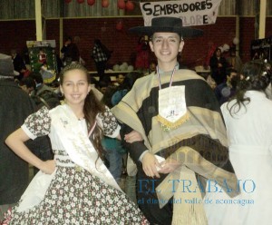 PAREJA GANADORA DE REGIONAL DE CUECA (2)