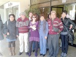 Los pequeños comerciantes están solicitando la autorización para funcionar, aunque sea hasta octubre, señalan, ya que para muchos es su único ingreso de dinero.