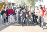 Un total de 25 alumnos de 3° Medio del Liceo Roberto Humeres, efectuaron una jornada solidaria  en el Jardín ‘Las Cuncunitas’ de la Villa Departamental.