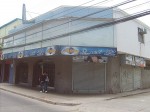 Esta cadena de tiendas ha sido visitada varias veces por quienes buscan sólo, el dinero facil.