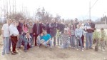 Funcionarios municipales trabajaron codo a codo con vecinos del sector en la plantación de estos 400 árboles.