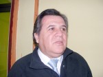 Raúl Astorga señaló que es necesario que las viviendas mantengan medianamente abierta alguna ventana, mientras se tiene la calefacción prendida para evitar focos de contaminación.