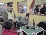 Carabineros destacó que en la nueva ley disminuyen los niveles de alcohol permitidos en la sangre, que bajaron de 0.5 a 0.3 para conducción bajo la influencia del alcohol y de 1.0 a 0.8 para el estado de ebriedad.