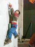 Este pequeñín, Ismael Navia, a sus cuatro años ya le ha perdido el miedo a las alturas y continúa creciendo con valentía.