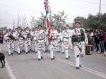 El desfile comenzó con el encajonamiento de la banda instrumental del Regimiento Yungay y con el paso frente a las autoridades del destacamento de la unidad militar con asiento en Los Andes.