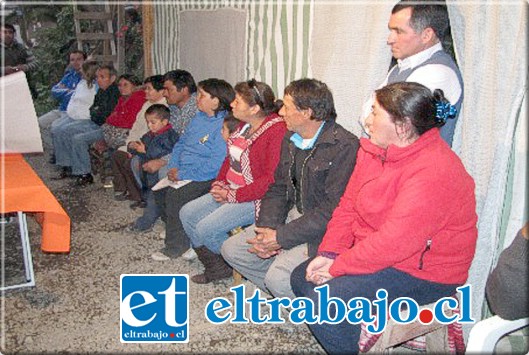 Los vecinos de Tres Esquinas han esperado por años y participado en múltiples reuniones para tener agua potable.