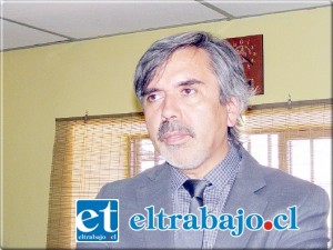 El concejal Rodolfo Silva pidió que el asesor legal haga un análisis en profundidad al tema, ya que si se hace una modificación al Padem tiene que ser bajo el amparo técnico, jurídico y legal.