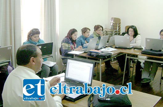 A distintos cursos podrán optar las mujeres que se inscriban en el programa que ya abrió la inscripción. A distintos cursos podrán optar las mujeres que se inscriban en el programa que ya abrió la inscripción.