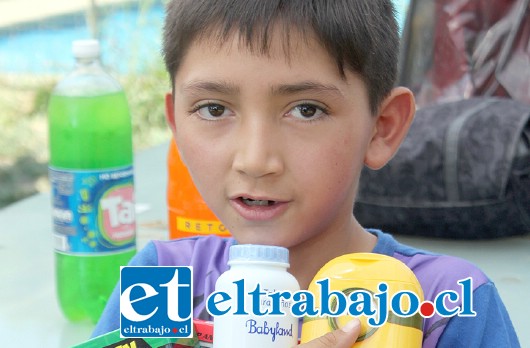 Francisco Escobar: «A mí me regalaron lo que pedí, no me esperaba esta fiesta, dan ganas de seguir estudiando y esforzándome en mis estudios».
