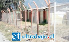 La madruga del lunes el complejo Anfa fue objeto del robo de cuatro rejas externas y un medidor de agua