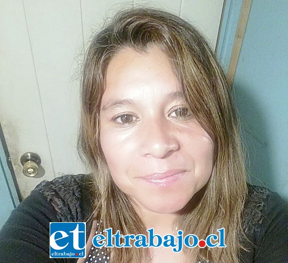 Madre de la niña, doña Cristina Puebla.